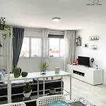 شقة B-rent Sinergia Amazing 2 Bedrooms كوراليهو